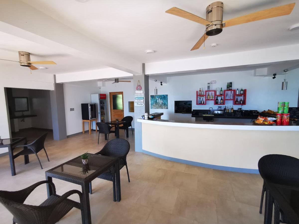 Sunset Cove Beach & Dive Resort Romblon Exterior foto