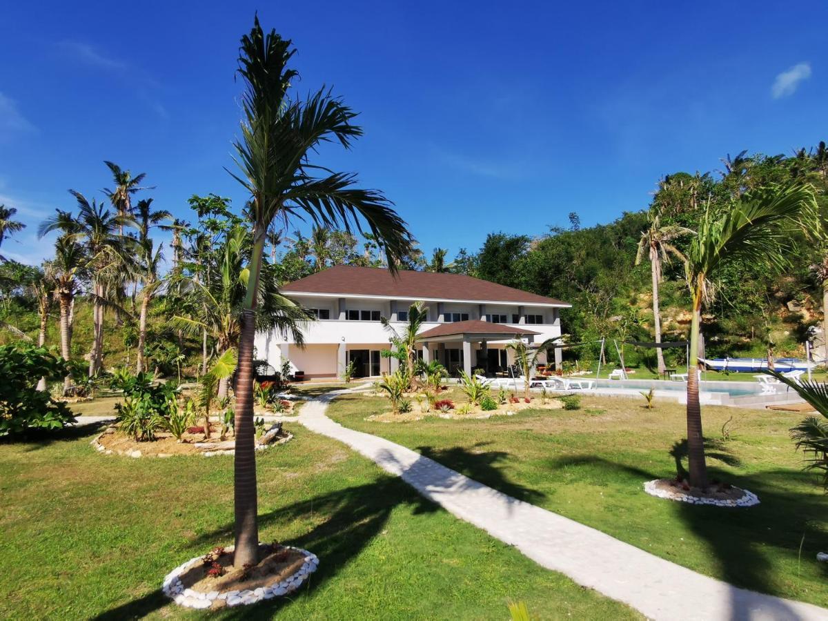 Sunset Cove Beach & Dive Resort Romblon Exterior foto
