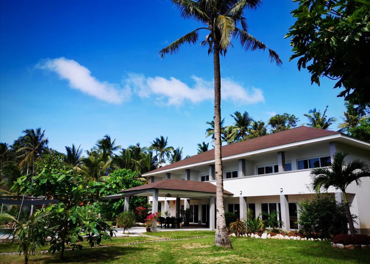 Sunset Cove Beach & Dive Resort Romblon Exterior foto