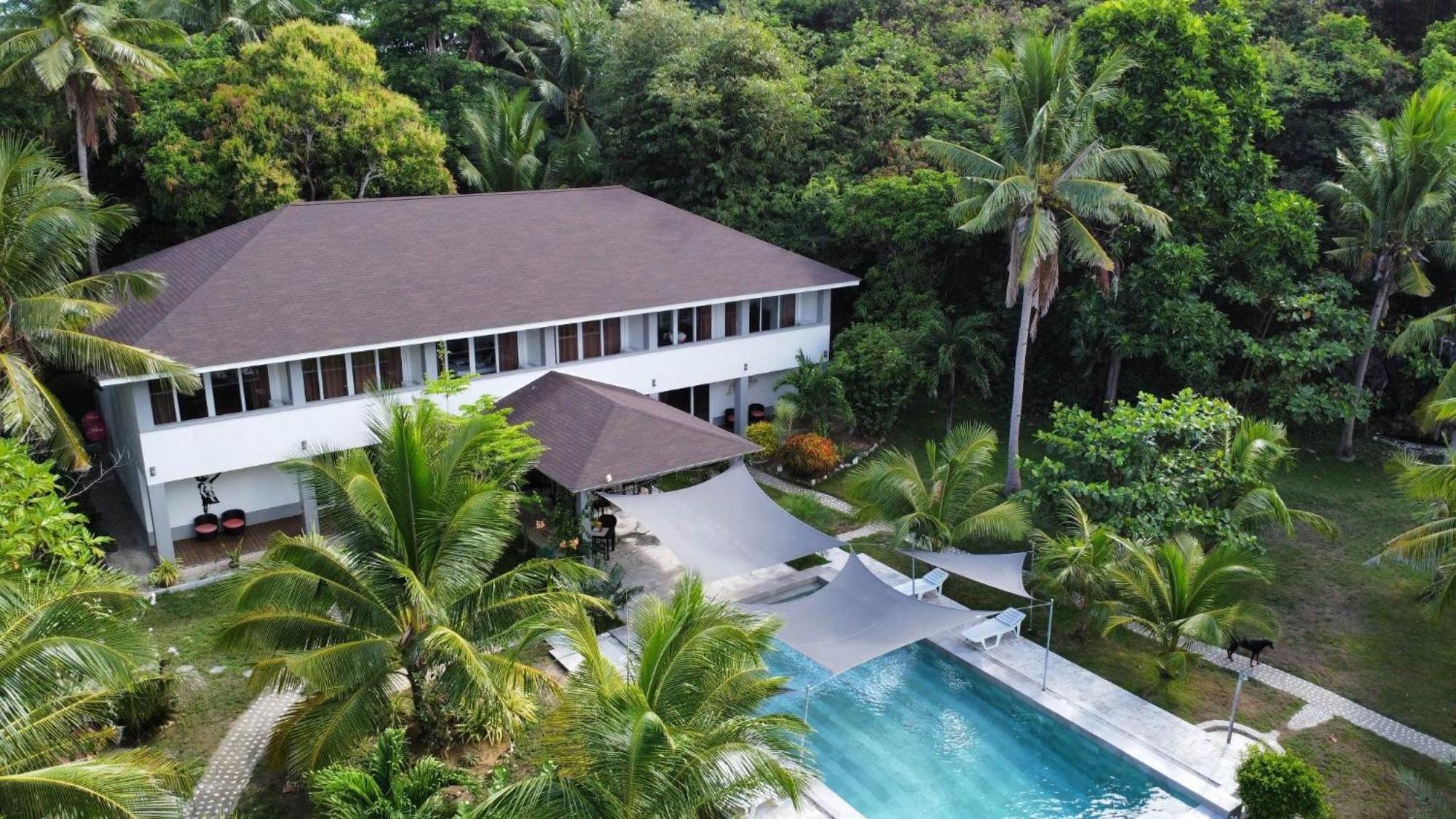 Sunset Cove Beach & Dive Resort Romblon Exterior foto